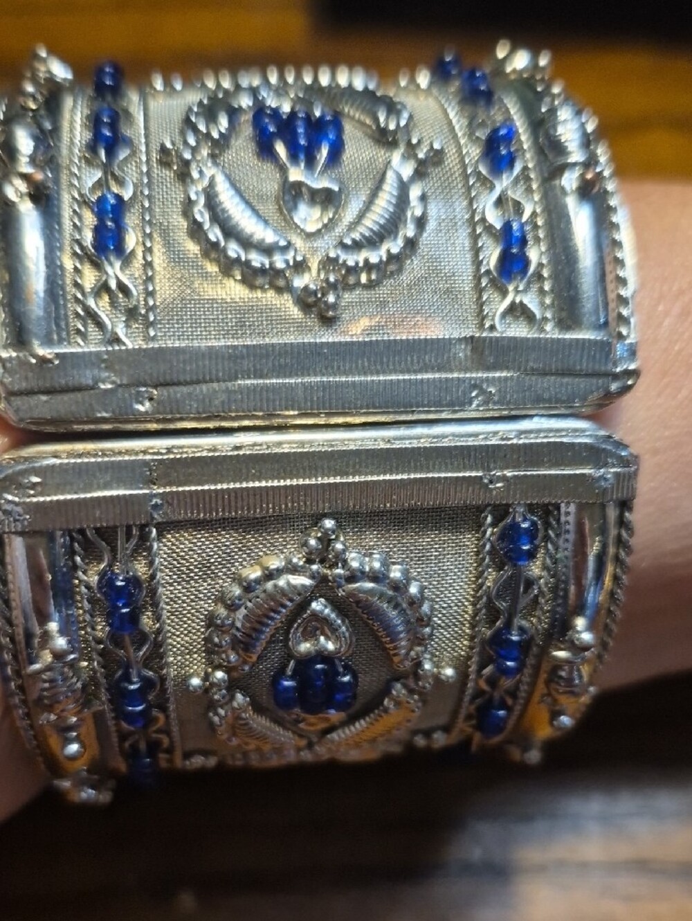 Vintage Silver and Blue Fashion Mesh Silver tone Cuff Bracelet Moroccan Inspired - Picture 3 of 9